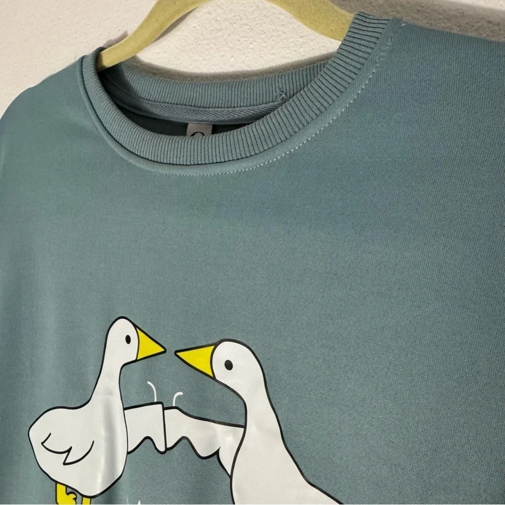 NWT Muted blue Goose Bumps sweat shirt size Medium